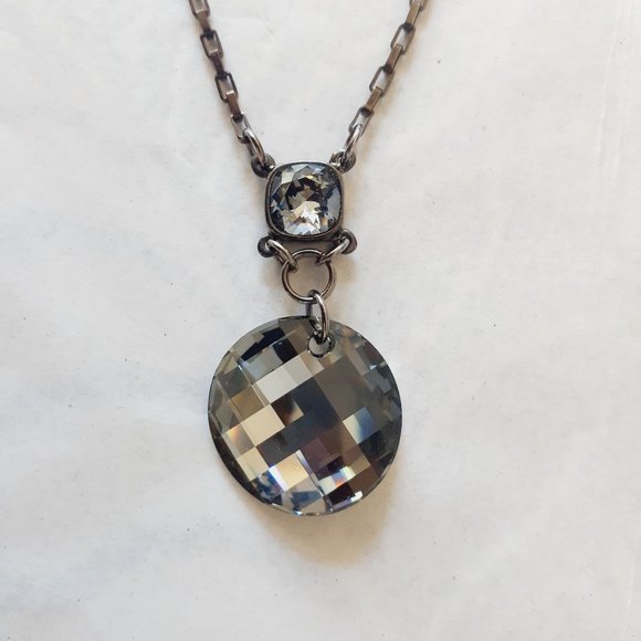 Yolanta Collection Crystal Necklace - Picture 2 of 7